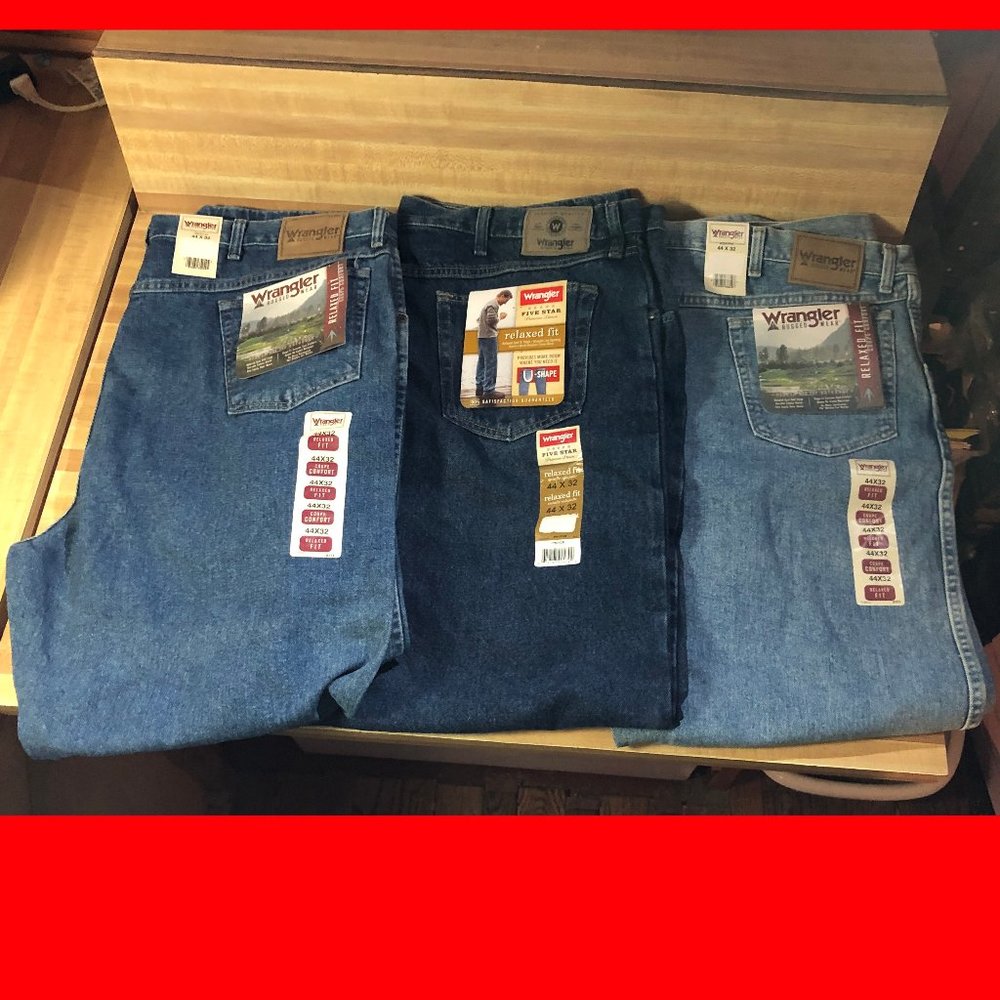3 Pairs Wrangler 44x32 Jeans NWT NEW